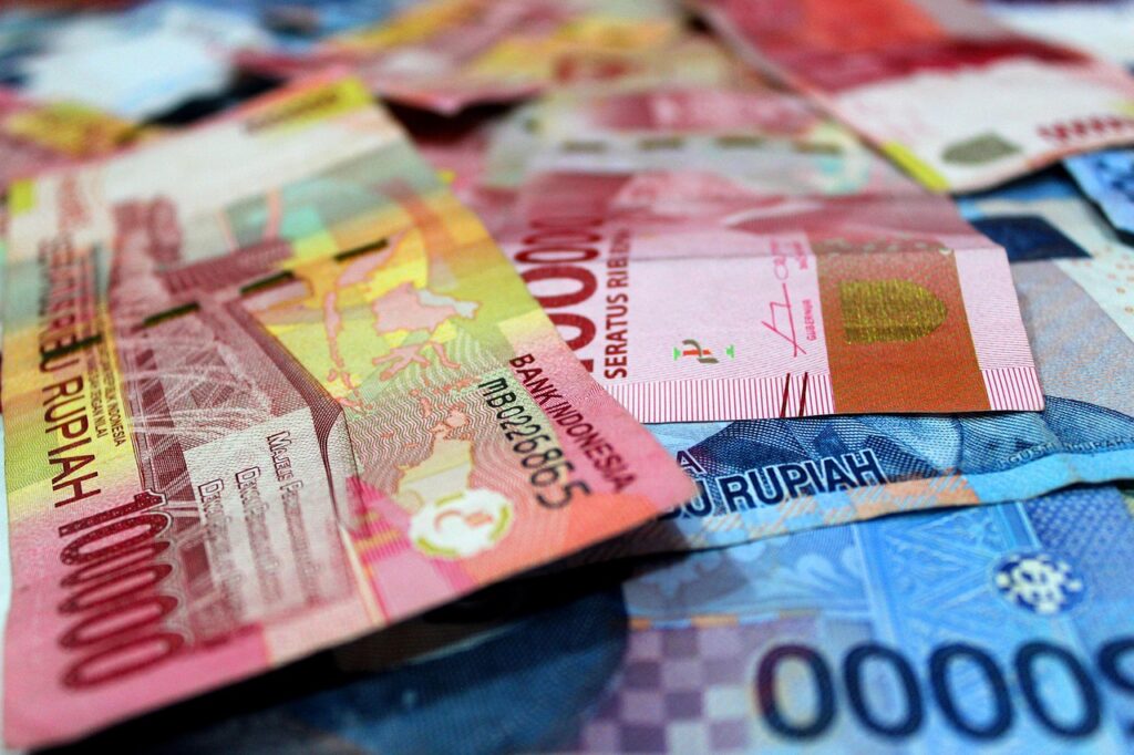 money, rupiah, salary, economic, financial, pay, indonesia, rupiah, rupiah, rupiah, rupiah, rupiah